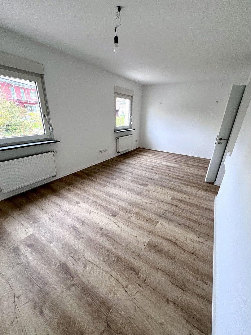Prodej domu 90 m², pozemek 113 m², Bensheim, Hessen Prodej domu 90 m², pozemek 113 m², Bensheim, Hessen
