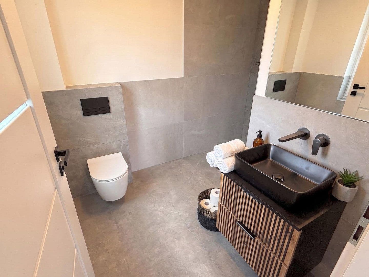 Pronájem domu 185 m², pozemek 460 m², Rurberger Straße 30, Simmerath, Severní Porýní-Vestfálsko Pronájem domu 185 m², pozemek 460 m², Rurberger Straße 30, Simmerath, Severní Porýní-Vestfálsko