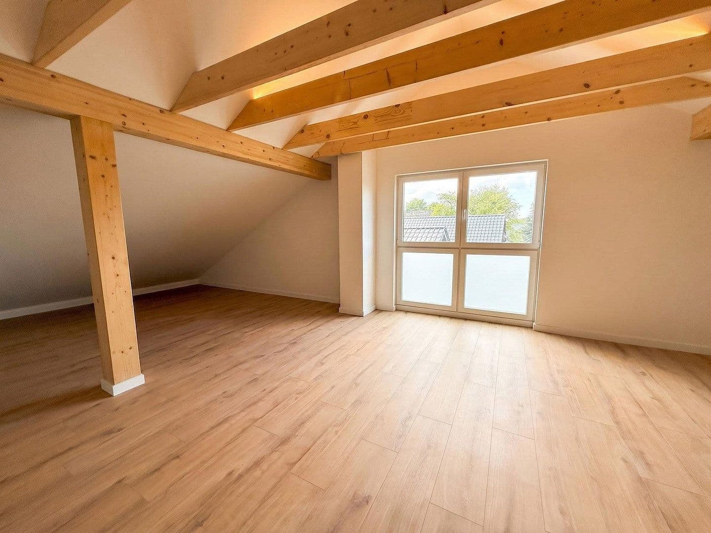 Pronájem domu 185 m², pozemek 460 m², Rurberger Straße 30, Simmerath, Severní Porýní-Vestfálsko Pronájem domu 185 m², pozemek 460 m², Rurberger Straße 30, Simmerath, Severní Porýní-Vestfálsko