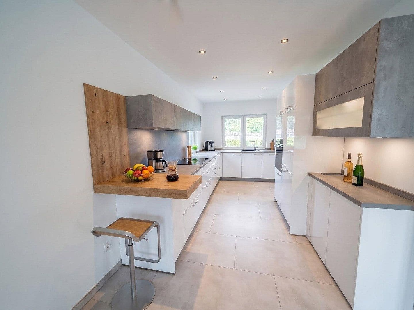 Pronájem domu 185 m², pozemek 460 m², Rurberger Straße 30, Simmerath, Severní Porýní-Vestfálsko Pronájem domu 185 m², pozemek 460 m², Rurberger Straße 30, Simmerath, Severní Porýní-Vestfálsko