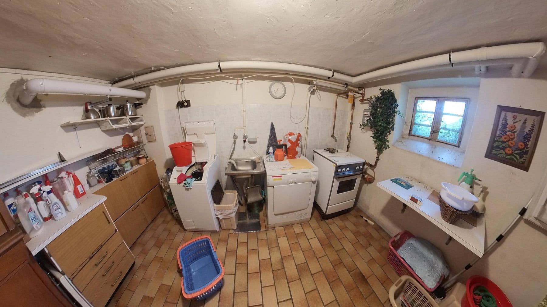 Prodej domu 95 m², pozemek 390 m², Herborn, Hessen Prodej domu 95 m², pozemek 390 m², Herborn, Hessen