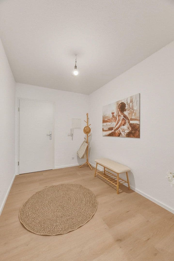 Pronájem bytu 3+1 85 m², Brühlstr. 13, Beuren, Bádensko-Württembersko Pronájem bytu 3+1 85 m², Brühlstr. 13, Beuren, Bádensko-Württembersko