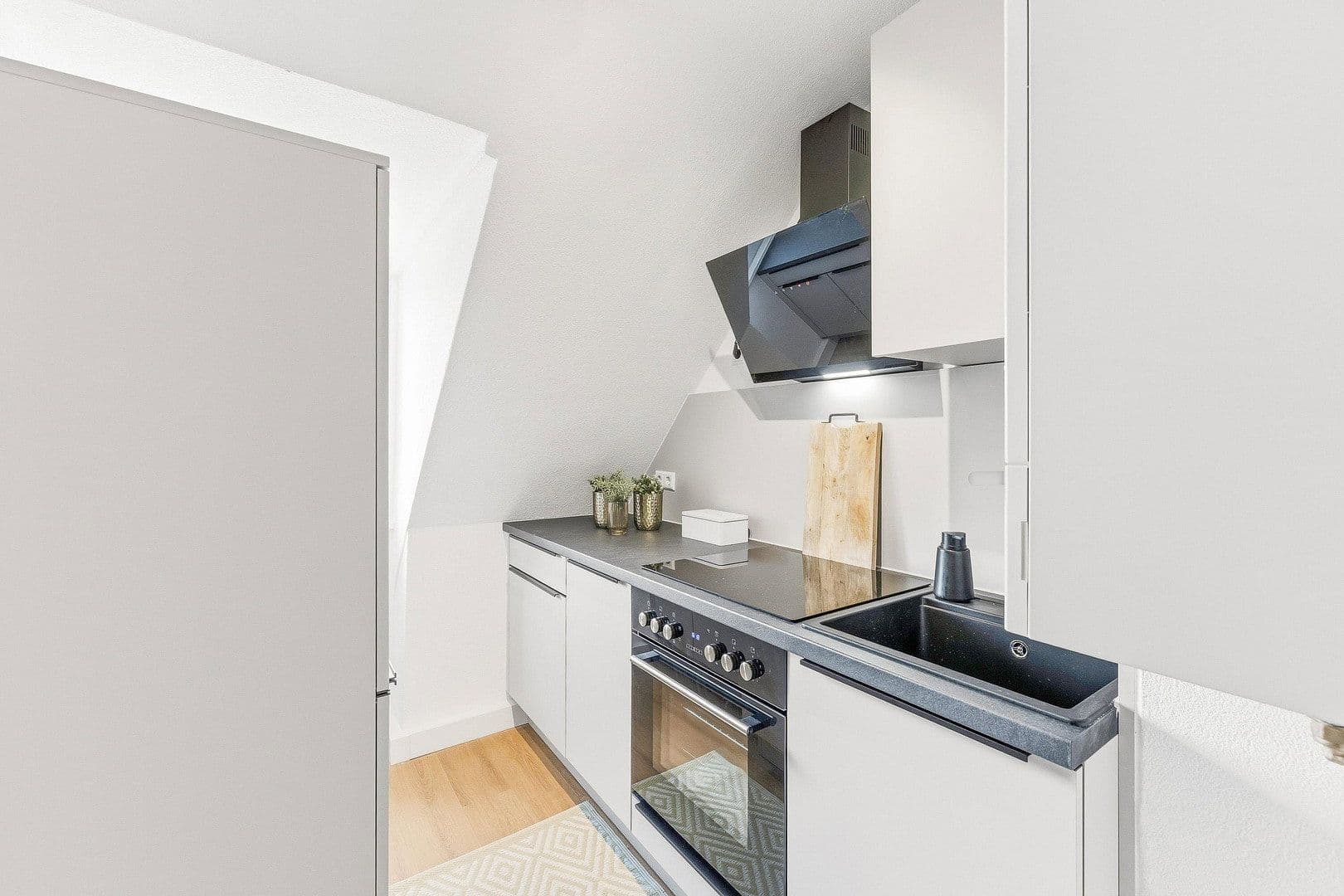 Prodej bytu 3+1 60 m², Stuttgart, Bádensko-Württembersko Prodej bytu 3+1 60 m², Stuttgart, Bádensko-Württembersko