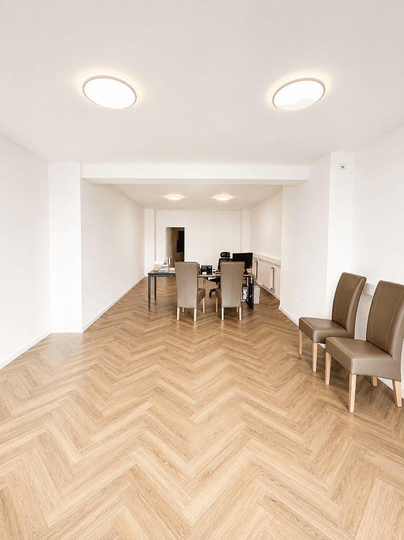 Pronájem kanceláře 115 m², Baselerstrasse 17, Frankfurt, Hessen Pronájem kanceláře 115 m², Baselerstrasse 17, Frankfurt, Hessen