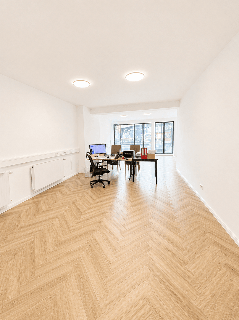 Pronájem kanceláře 115 m², Baselerstrasse 17, Frankfurt, Hessen Pronájem kanceláře 115 m², Baselerstrasse 17, Frankfurt, Hessen