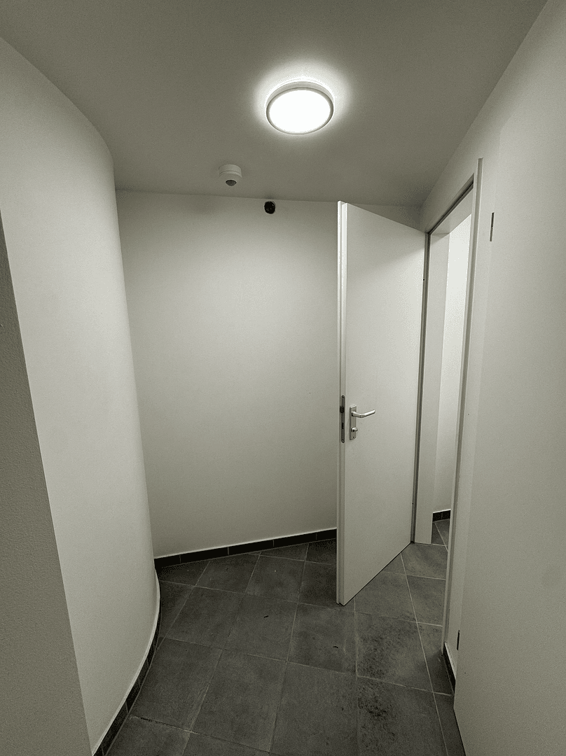 Pronájem kanceláře 115 m², Baselerstrasse 17, Frankfurt, Hessen Pronájem kanceláře 115 m², Baselerstrasse 17, Frankfurt, Hessen
