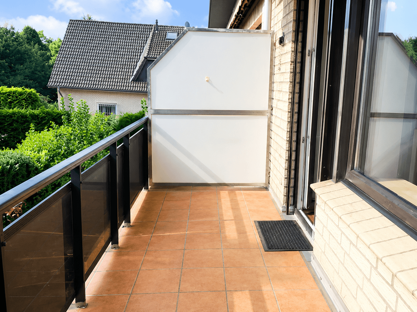 Pronájem bytu 2+1 70 m², Jenfelder Str. 248a, Hamburg, Hamburg Pronájem bytu 2+1 70 m², Jenfelder Str. 248a, Hamburg, Hamburg