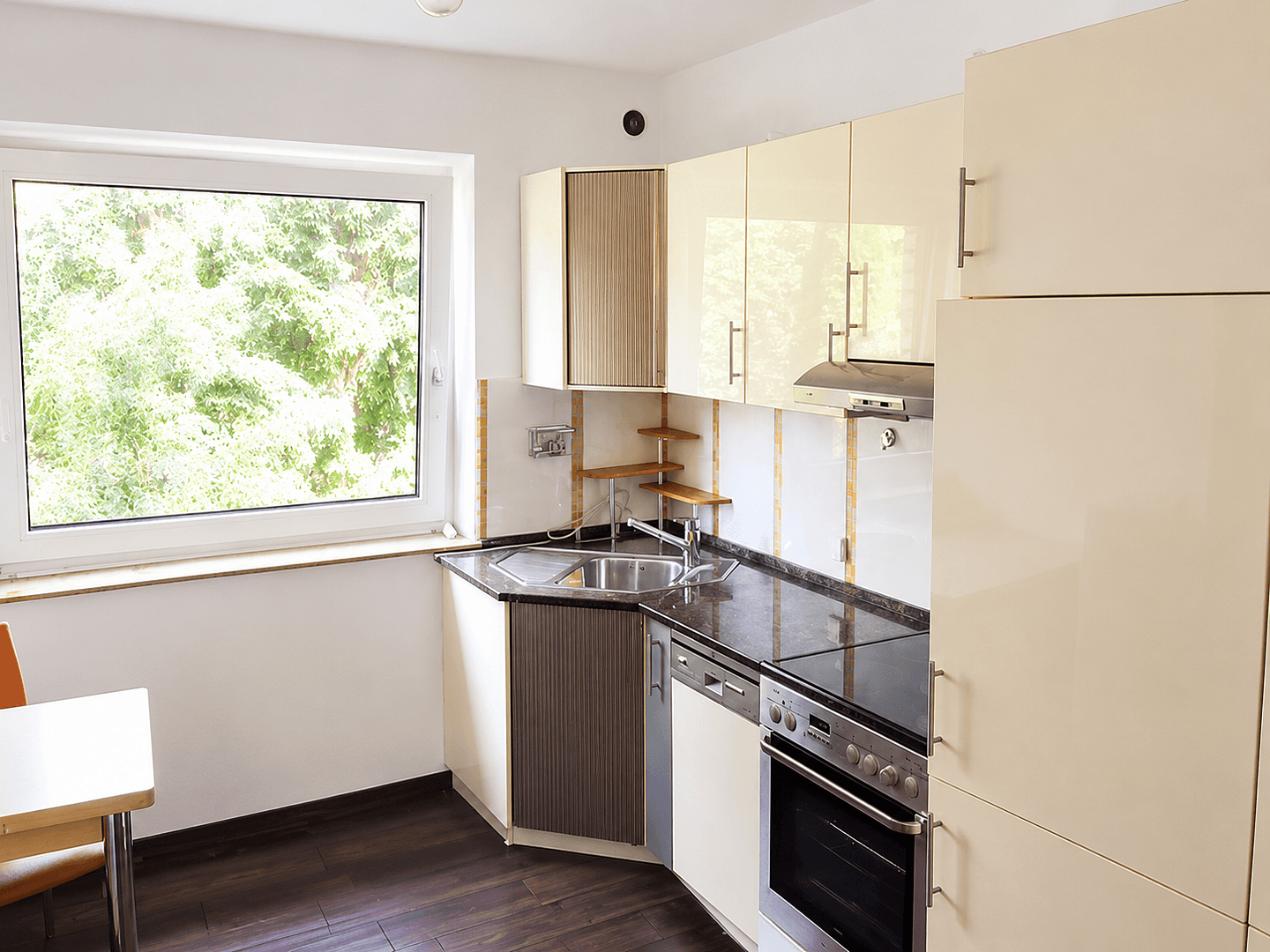 Pronájem bytu 2+1 70 m², Jenfelder Str. 248a, Hamburg, Hamburg Pronájem bytu 2+1 70 m², Jenfelder Str. 248a, Hamburg, Hamburg
