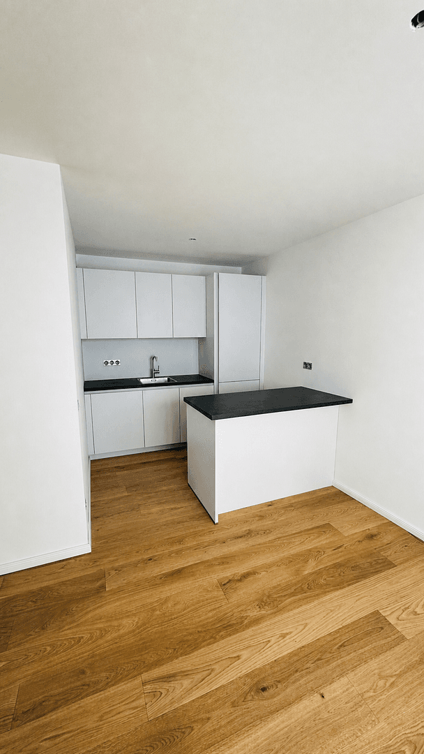 Pronájem bytu 3+1 73 m², Schwanthalerstr. 142, München, Bavorsko Pronájem bytu 3+1 73 m², Schwanthalerstr. 142, München, Bavorsko