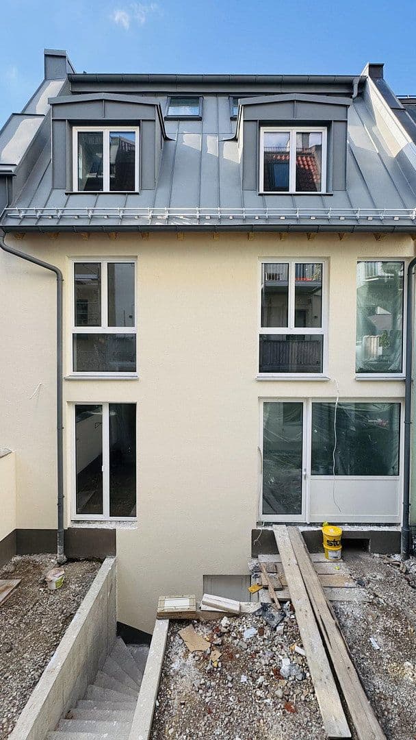 Pronájem bytu 3+1 73 m², Schwanthalerstr. 142, München, Bavorsko Pronájem bytu 3+1 73 m², Schwanthalerstr. 142, München, Bavorsko