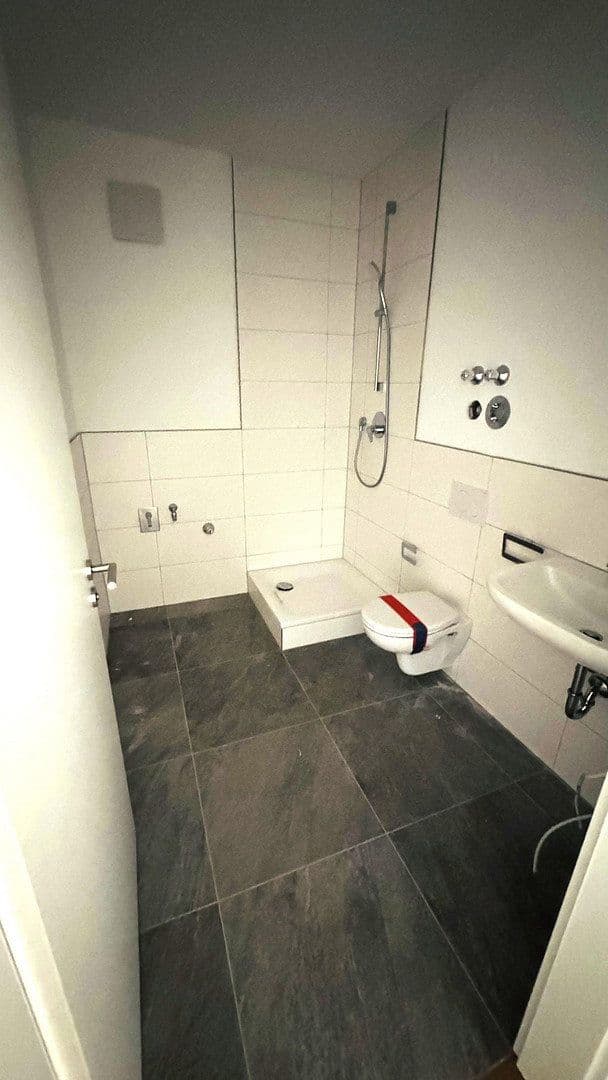 Pronájem bytu 3+1 73 m², Schwanthalerstr. 142, München, Bavorsko Pronájem bytu 3+1 73 m², Schwanthalerstr. 142, München, Bavorsko