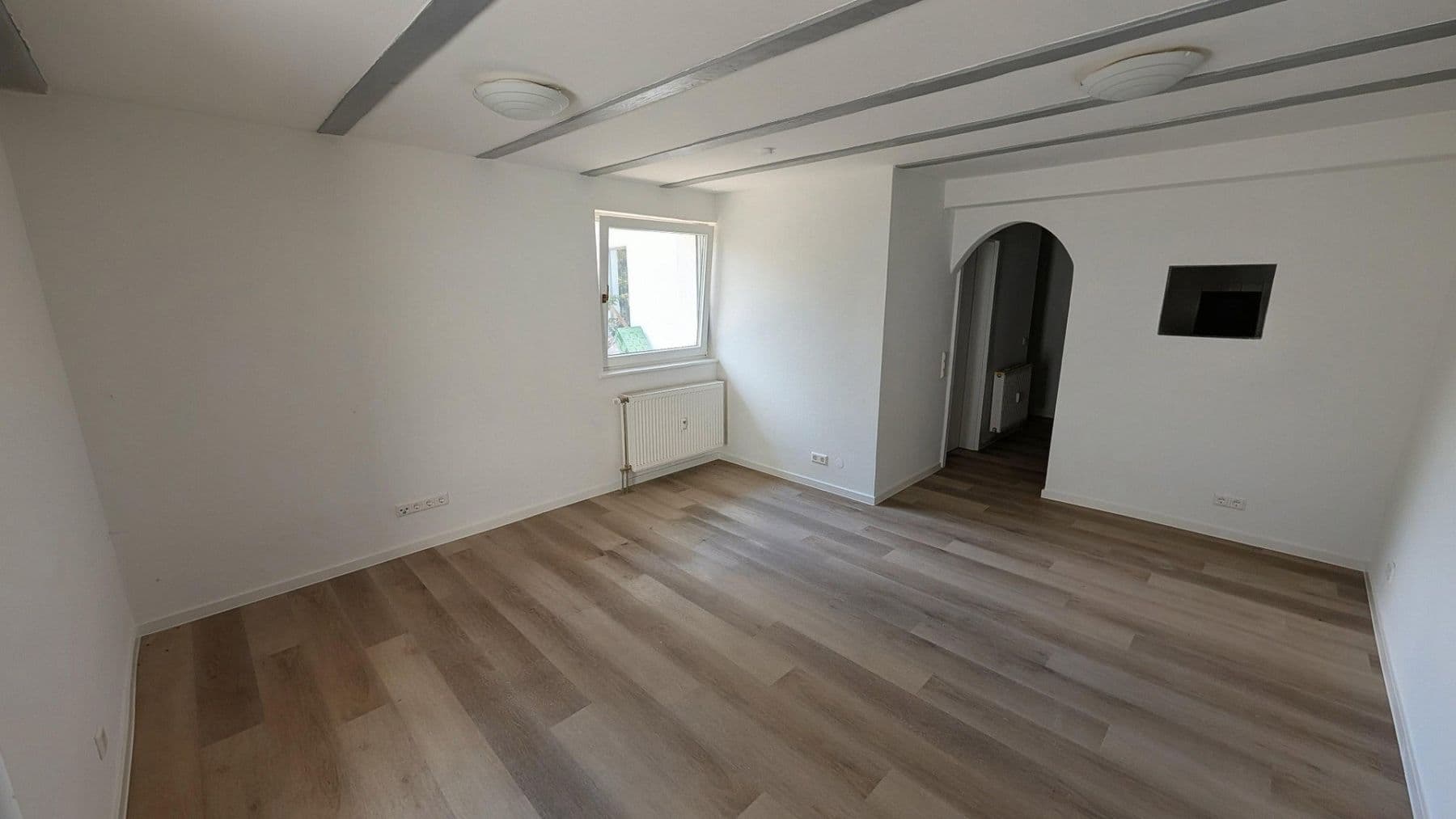 Pronájem bytu 2+1 61 m², Bruchsal, Bádensko-Württembersko Pronájem bytu 2+1 61 m², Bruchsal, Bádensko-Württembersko