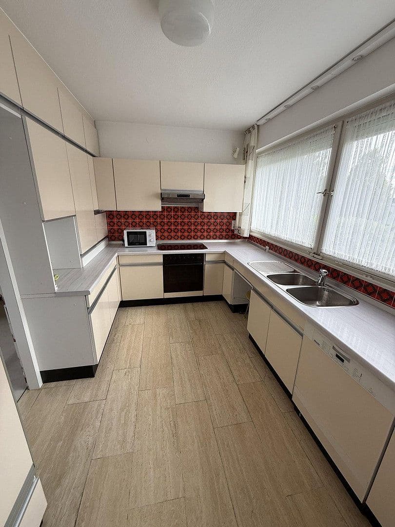 Prodej domu 160 m², pozemek 1.103 m², Vogelwarte 15, Leichlingen, Severní Porýní-Vestfálsko Prodej domu 160 m², pozemek 1.103 m², Vogelwarte 15, Leichlingen, Severní Porýní-Vestfálsko