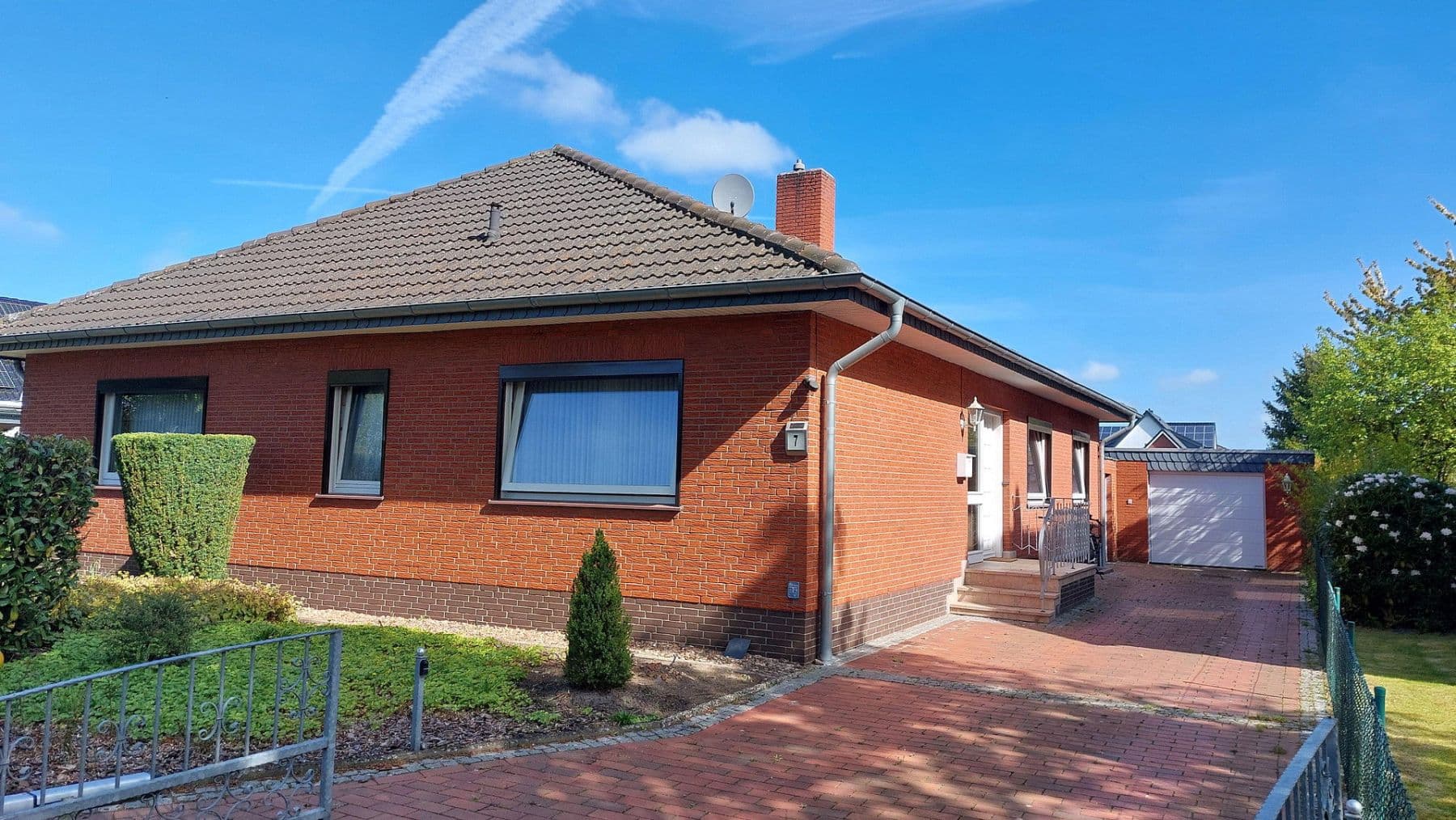 Prodej domu 138 m², pozemek 1.106 m², Weyhe, Dolní Sasko Prodej domu 138 m², pozemek 1.106 m², Weyhe, Dolní Sasko