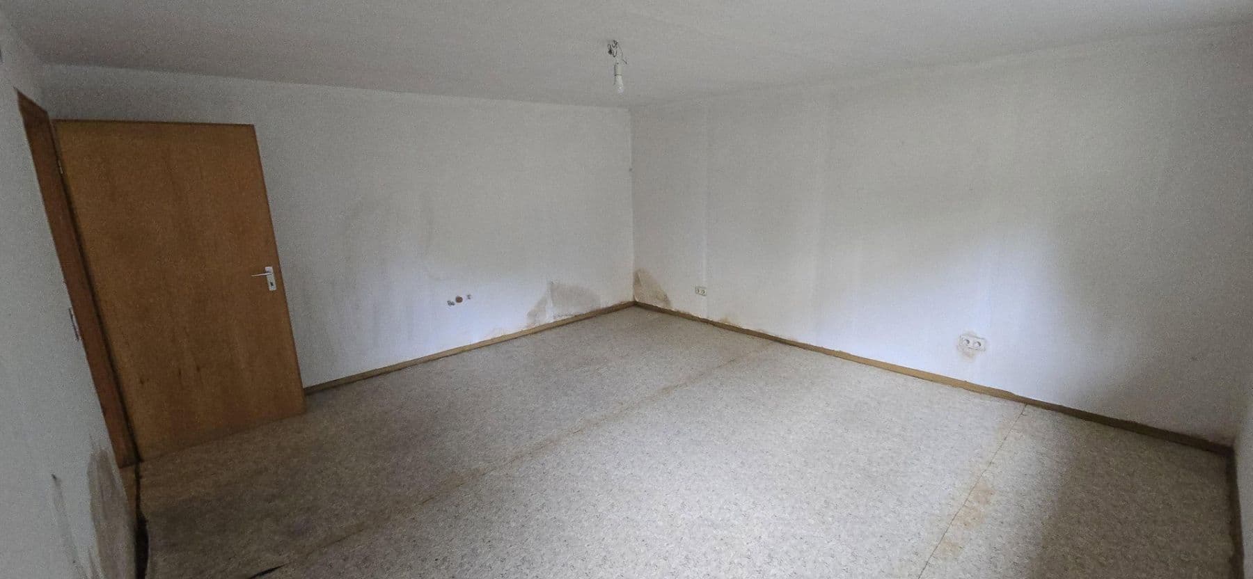 Prodej domu 112 m², pozemek 650 m², Höchstadt an der Aisch, Bavorsko Prodej domu 112 m², pozemek 650 m², Höchstadt an der Aisch, Bavorsko