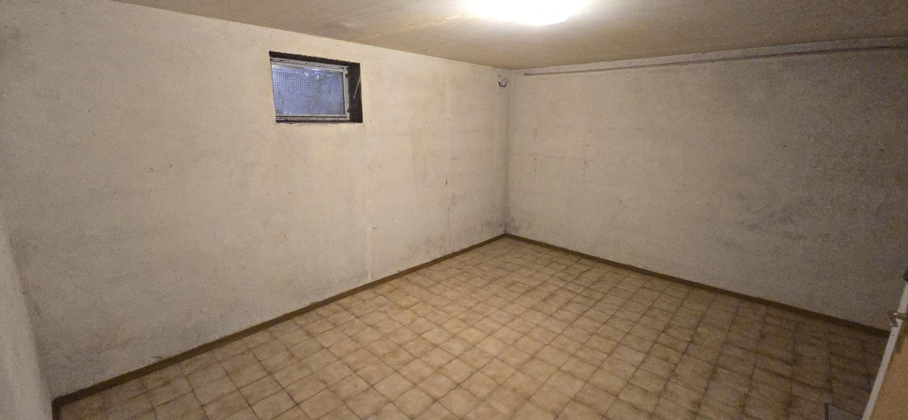 Prodej domu 112 m², pozemek 650 m², Höchstadt an der Aisch, Bavorsko Prodej domu 112 m², pozemek 650 m², Höchstadt an der Aisch, Bavorsko