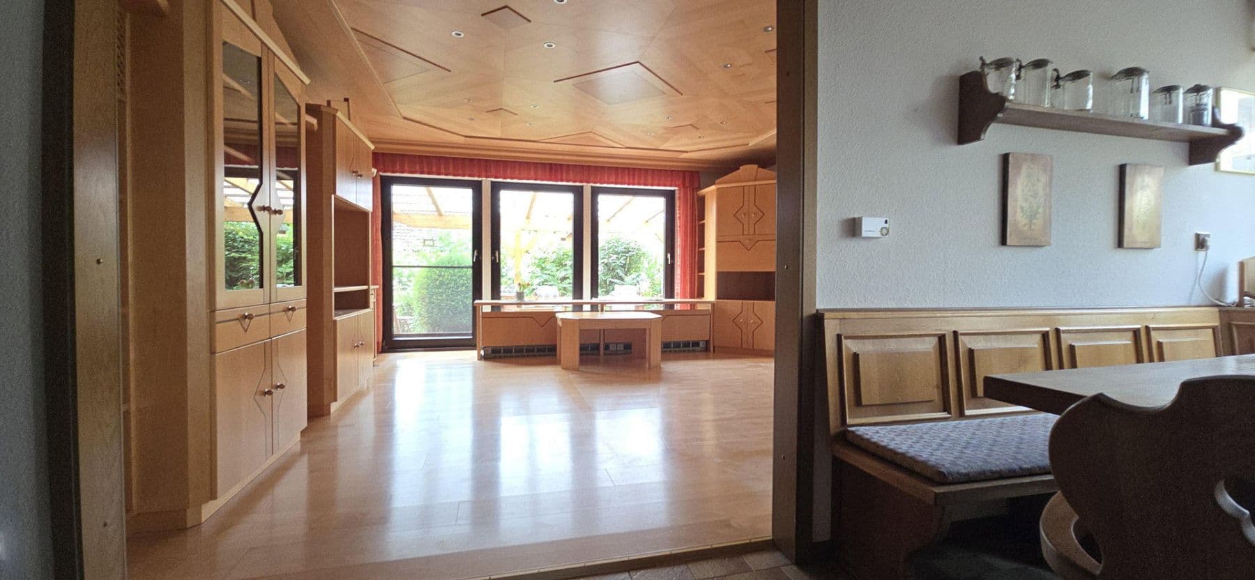 Prodej domu 112 m², pozemek 650 m², Höchstadt an der Aisch, Bavorsko Prodej domu 112 m², pozemek 650 m², Höchstadt an der Aisch, Bavorsko