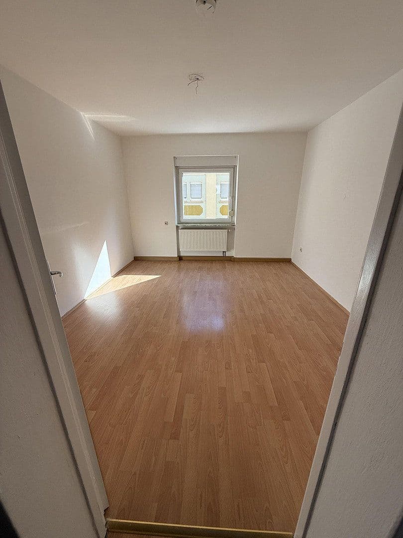 Pronájem bytu 4+1 140 m², Schweinfurt, Bavorsko Pronájem bytu 4+1 140 m², Schweinfurt, Bavorsko