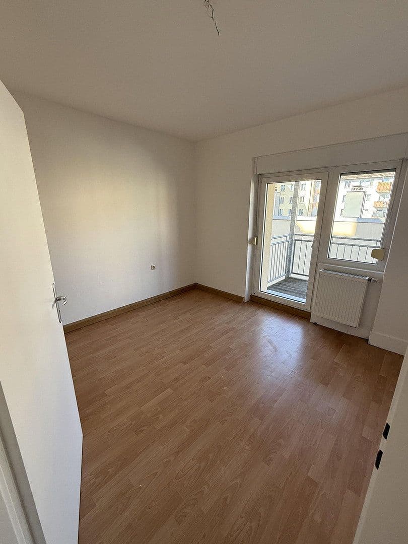Pronájem bytu 4+1 140 m², Schweinfurt, Bavorsko Pronájem bytu 4+1 140 m², Schweinfurt, Bavorsko