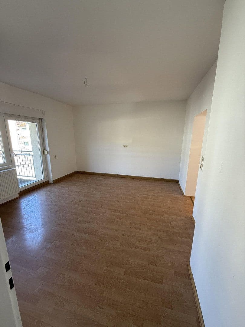 Pronájem bytu 4+1 140 m², Schweinfurt, Bavorsko Pronájem bytu 4+1 140 m², Schweinfurt, Bavorsko