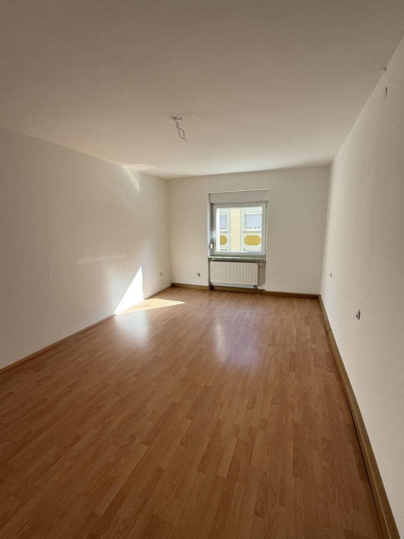 Pronájem bytu 4+1 140 m², Schweinfurt, Bavorsko Pronájem bytu 4+1 140 m², Schweinfurt, Bavorsko