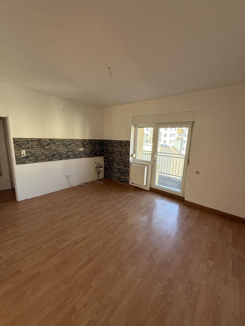 Pronájem bytu 4+1 140 m², Schweinfurt, Bavorsko Pronájem bytu 4+1 140 m², Schweinfurt, Bavorsko