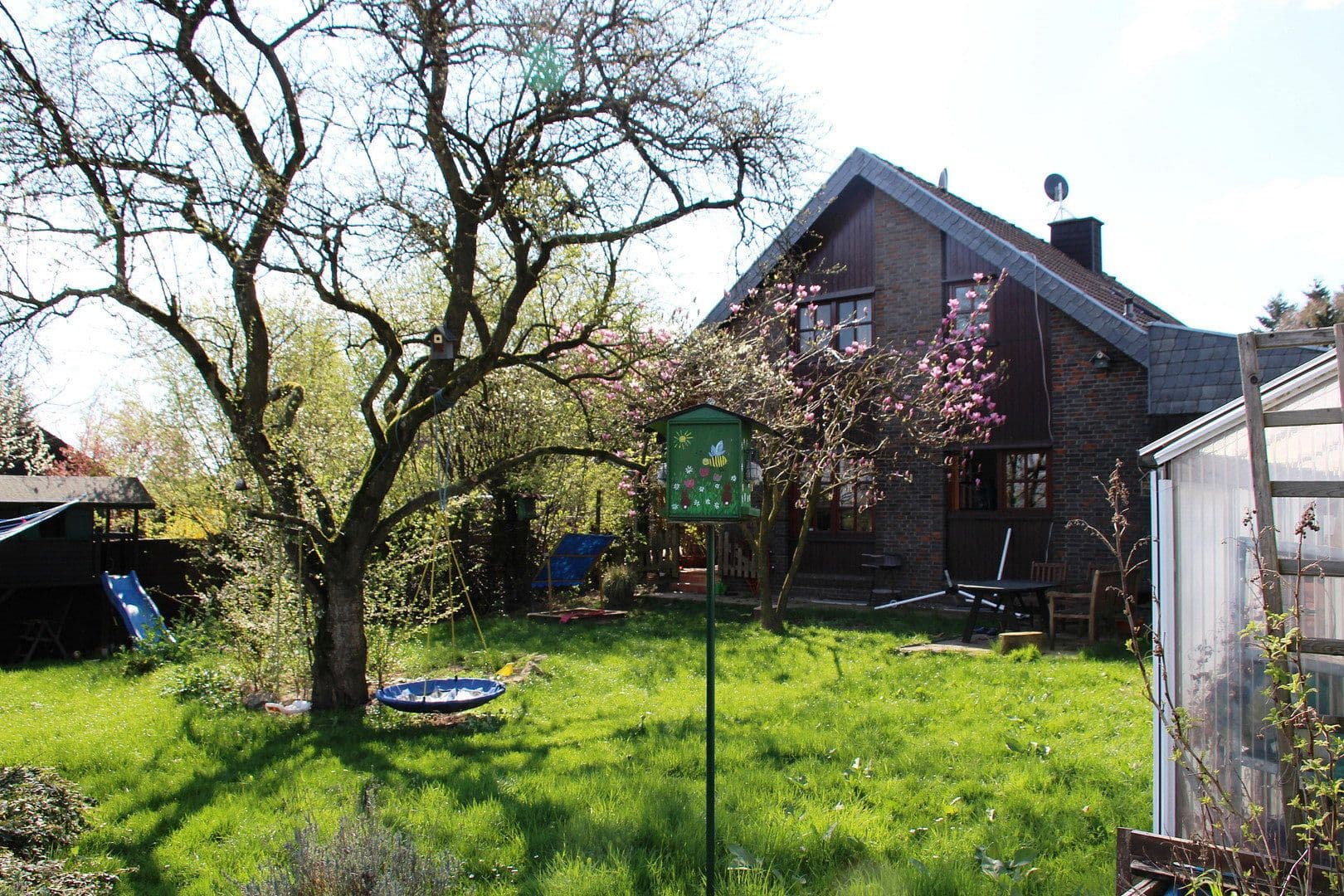Prodej domu 195 m², pozemek 829 m², Neunkirchen-Seelscheid, Severní Porýní-Vestfálsko Prodej domu 195 m², pozemek 829 m², Neunkirchen-Seelscheid, Severní Porýní-Vestfálsko