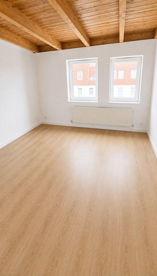 Pronájem bytu 4+1 98 m², Wolfenbütteler Str. 31, Magdeburg, Sasko-Anhaltsko Pronájem bytu 4+1 98 m², Wolfenbütteler Str. 31, Magdeburg, Sasko-Anhaltsko