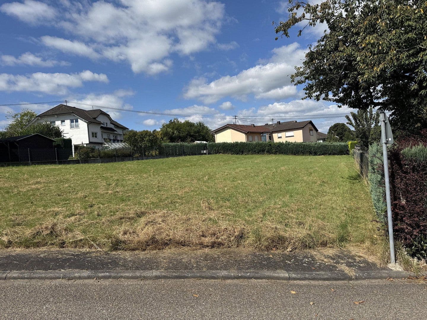 Prodej domu 1 m², pozemek 1.368 m², Im Kettengarten 2, Mogendorf, Porýní-Falc Prodej domu 1 m², pozemek 1.368 m², Im Kettengarten 2, Mogendorf, Porýní-Falc