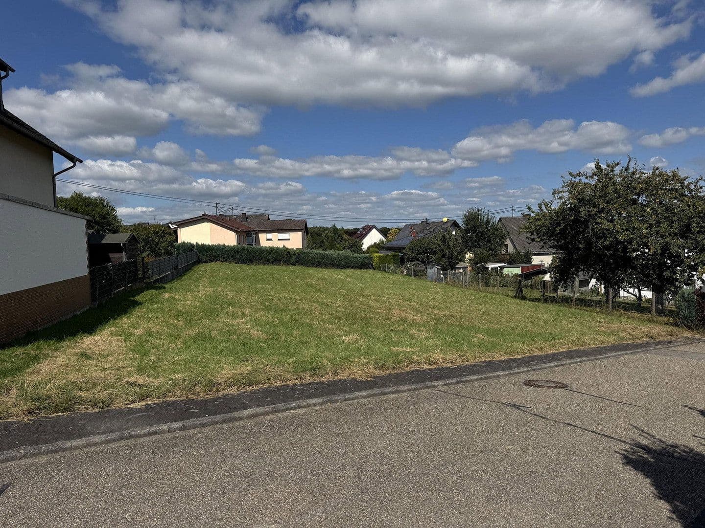 Prodej domu 1 m², pozemek 1.368 m², Im Kettengarten 2, Mogendorf, Porýní-Falc Prodej domu 1 m², pozemek 1.368 m², Im Kettengarten 2, Mogendorf, Porýní-Falc