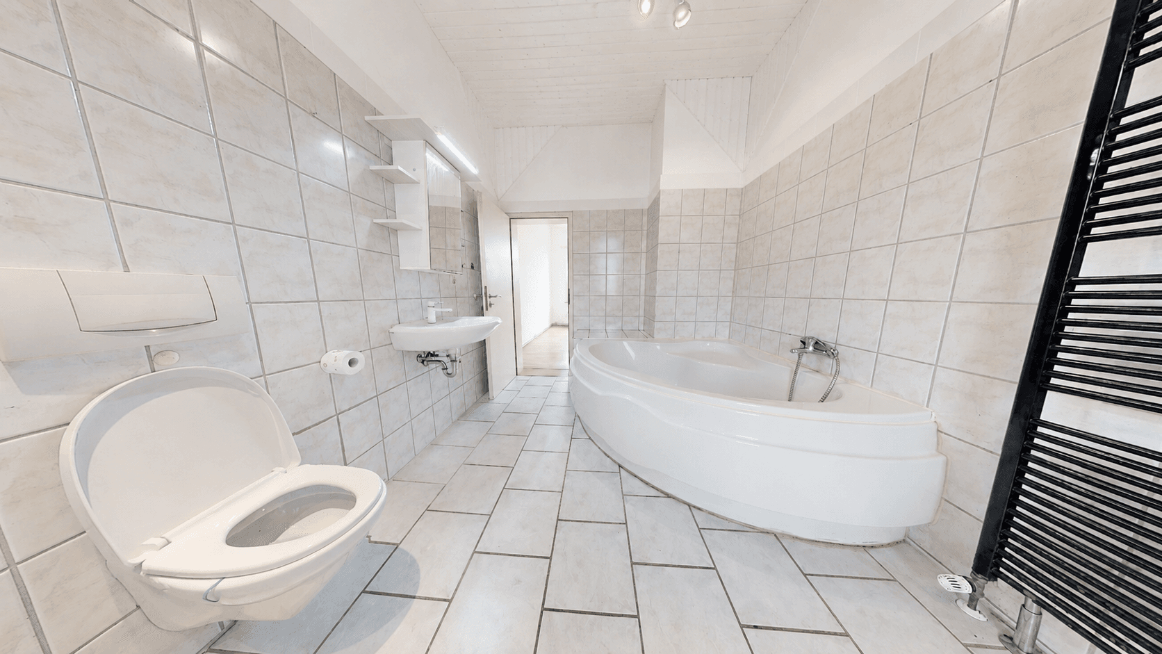 Pronájem bytu 5+1 117 m², Hildesheimer Straße 17, Nordstemmen, Dolní Sasko Pronájem bytu 5+1 117 m², Hildesheimer Straße 17, Nordstemmen, Dolní Sasko