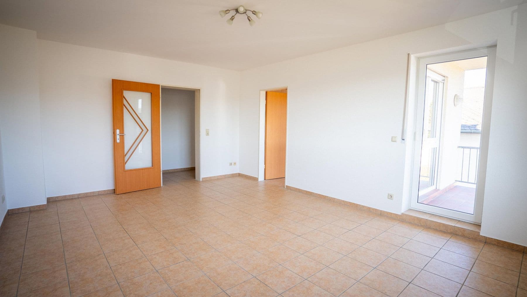 Pronájem bytu 3+1 71 m², Echternacherbrück, Porýní-Falc Pronájem bytu 3+1 71 m², Echternacherbrück, Porýní-Falc