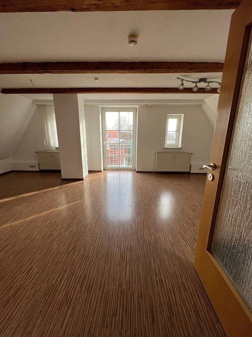 Pronájem bytu 1+1 36 m², Maximilianstraße 57, Mindelheim, Bavorsko Pronájem bytu 1+1 36 m², Maximilianstraße 57, Mindelheim, Bavorsko