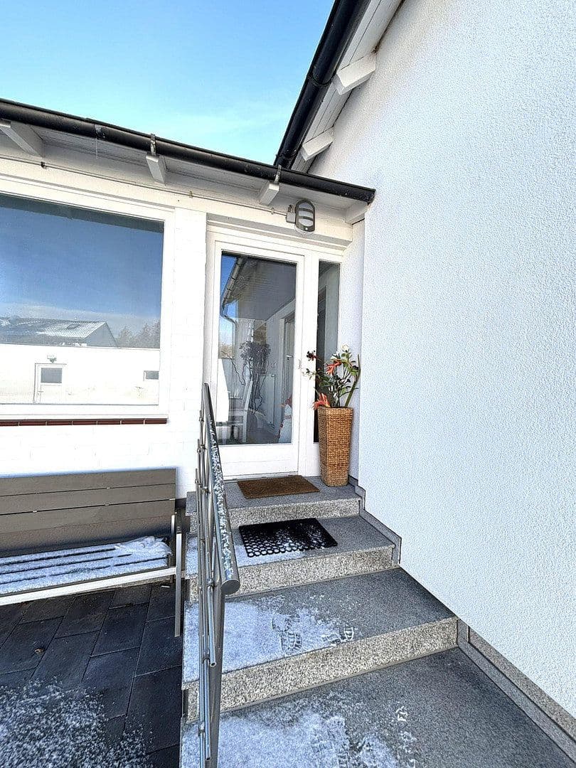 Pronájem domu 135 m², pozemek 500 m², Baierbrunn, Bavorsko Pronájem domu 135 m², pozemek 500 m², Baierbrunn, Bavorsko