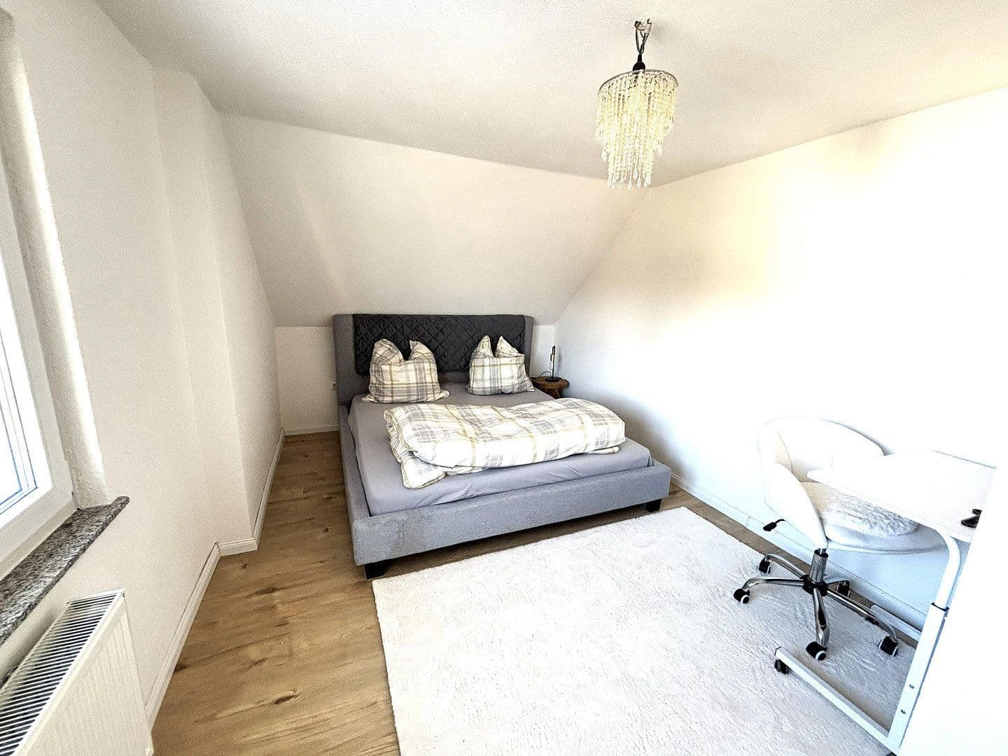 Pronájem domu 135 m², pozemek 500 m², Baierbrunn, Bavorsko Pronájem domu 135 m², pozemek 500 m², Baierbrunn, Bavorsko