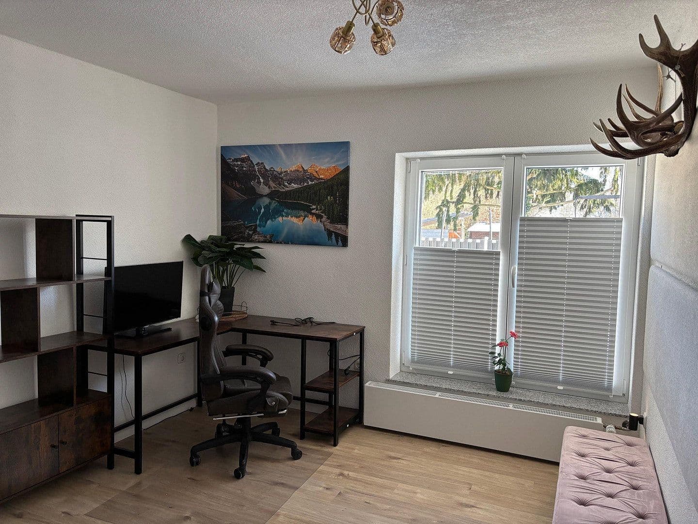 Pronájem domu 135 m², pozemek 500 m², Baierbrunn, Bavorsko Pronájem domu 135 m², pozemek 500 m², Baierbrunn, Bavorsko