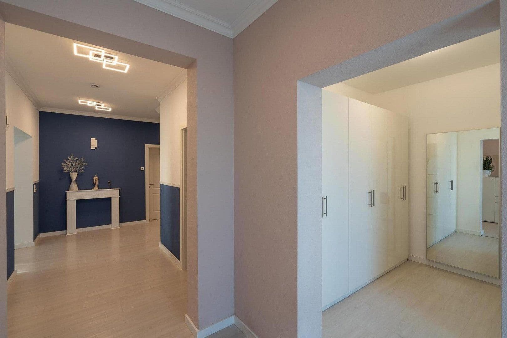 Prodej domu 390 m², pozemek 727 m², Satteldorf, Bádensko-Württembersko Prodej domu 390 m², pozemek 727 m², Satteldorf, Bádensko-Württembersko