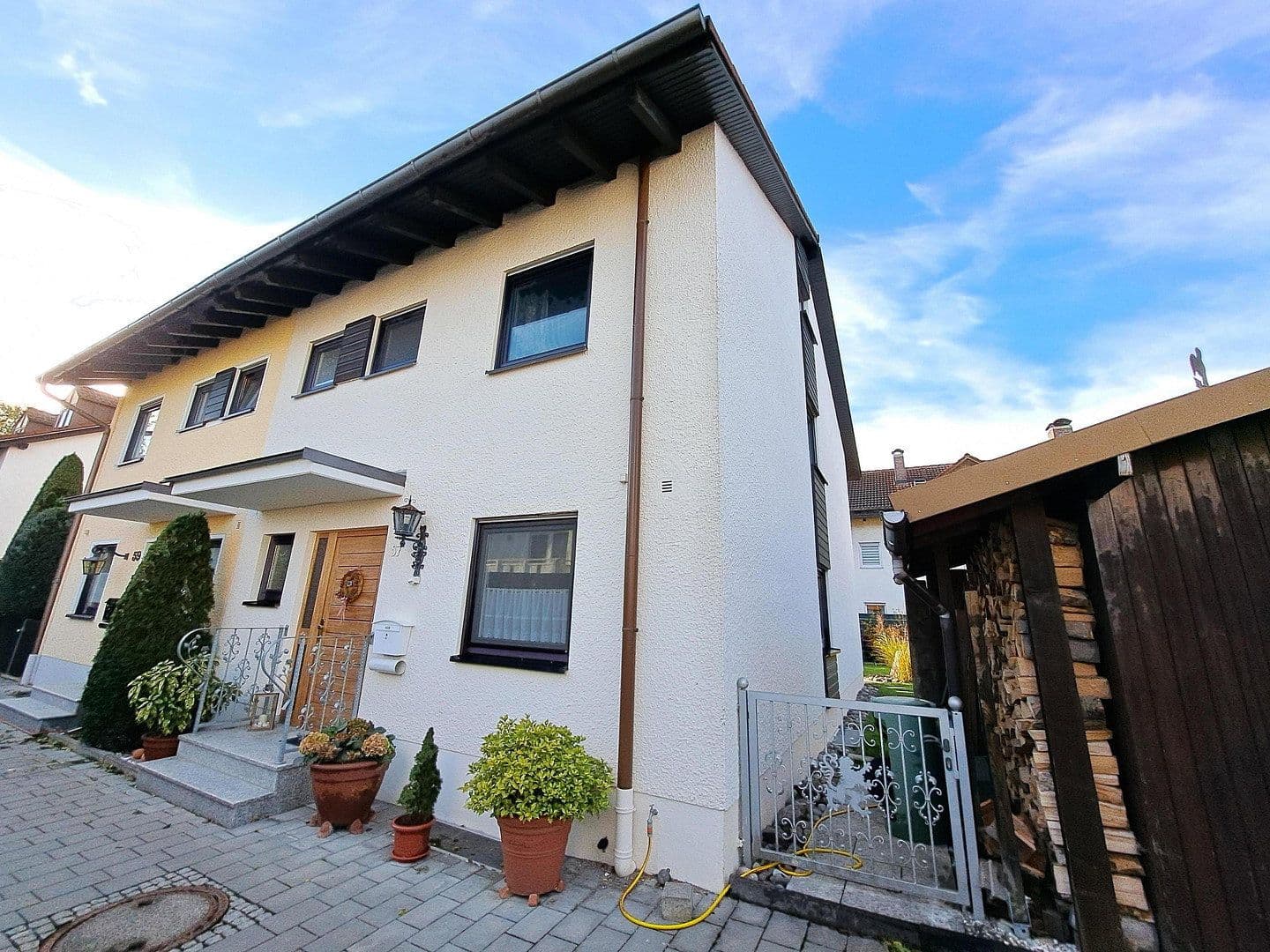 Prodej domu 143 m², pozemek 296 m², Olching, Bavorsko Prodej domu 143 m², pozemek 296 m², Olching, Bavorsko