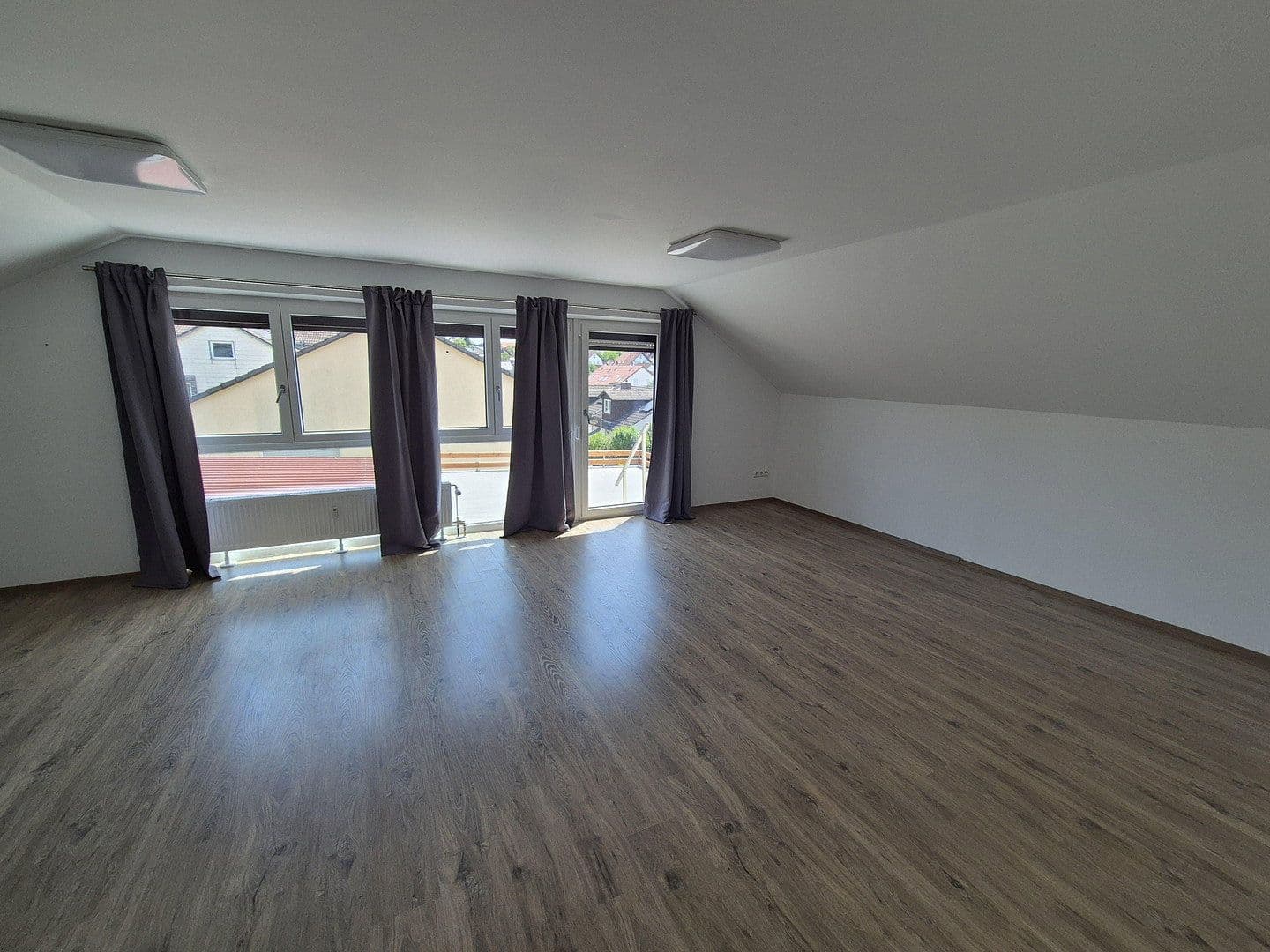 Pronájem bytu 3+1 75 m², Nandlstadt, Bavorsko Pronájem bytu 3+1 75 m², Nandlstadt, Bavorsko