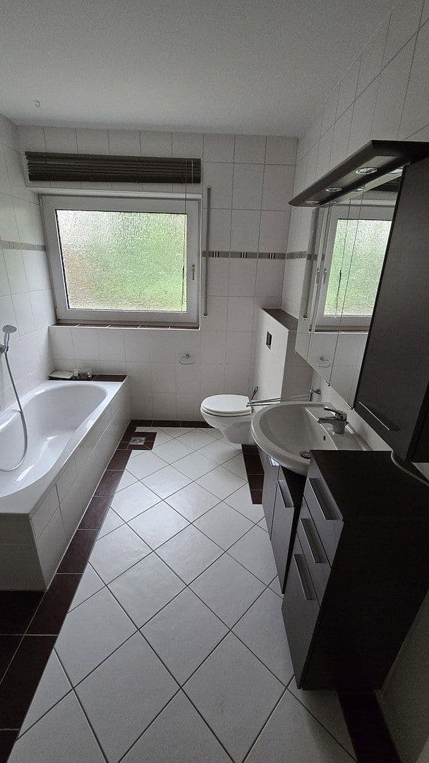 Prodej domu 325 m², pozemek 943 m², Weilburg, Hessen Prodej domu 325 m², pozemek 943 m², Weilburg, Hessen