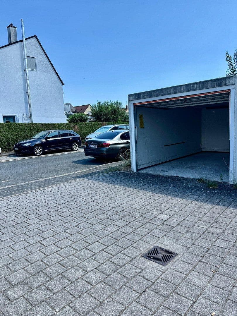 Pronájem garáže, Roßtaler Str. 11, Nürnberg, Bavorsko Pronájem garáže, Roßtaler Str. 11, Nürnberg, Bavorsko
