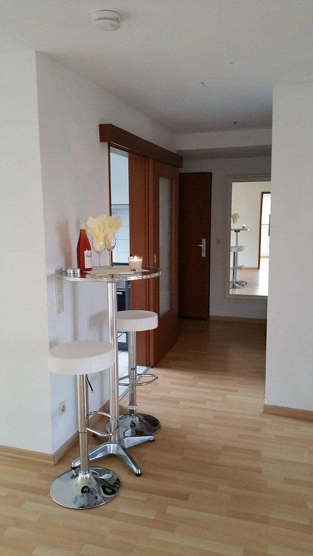 Pronájem bytu 3+1 67 m², Max-Planck-Straße 18/8, Heilbronn, Bádensko-Württembersko Pronájem bytu 3+1 67 m², Max-Planck-Straße 18/8, Heilbronn, Bádensko-Württembersko
