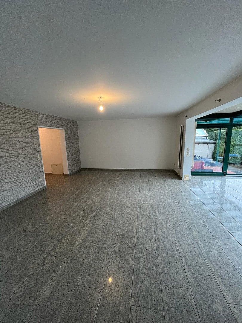 Pronájem bytu 2+1 100 m², Dortmund, Severní Porýní-Vestfálsko Pronájem bytu 2+1 100 m², Dortmund, Severní Porýní-Vestfálsko
