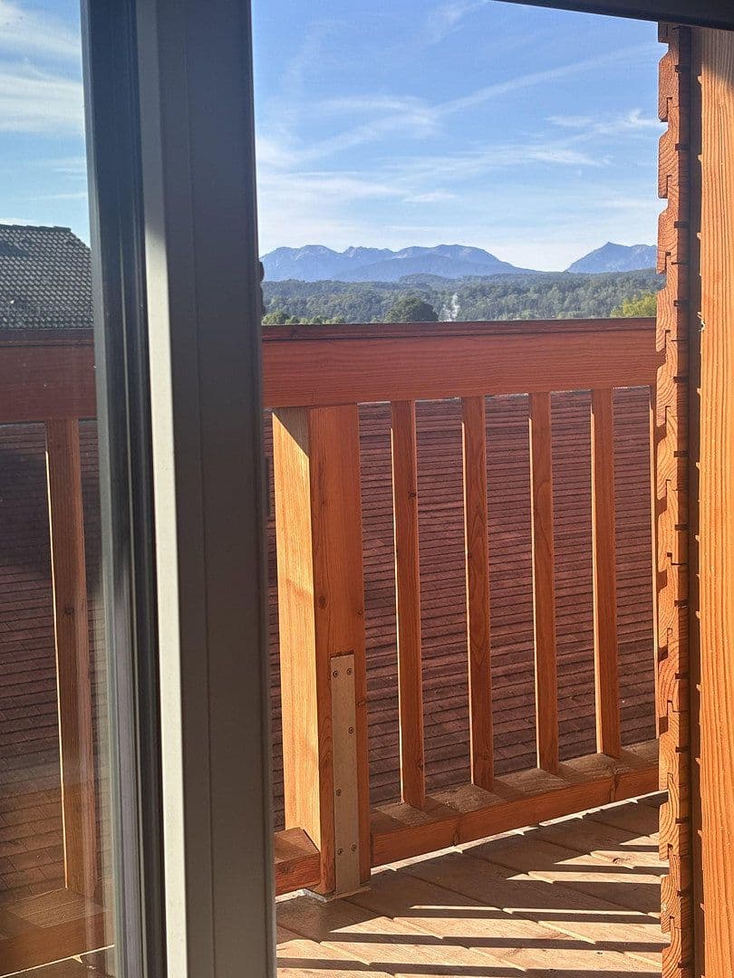 Prodej domu 148 m², pozemek 180 m², Feldkirchen-Westerham, Bavorsko Prodej domu 148 m², pozemek 180 m², Feldkirchen-Westerham, Bavorsko