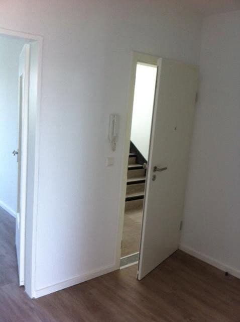 Pronájem bytu 1+kk 56 m², Grunerstr. 70, Düsseldorf, Severní Porýní-Vestfálsko Pronájem bytu 1+kk 56 m², Grunerstr. 70, Düsseldorf, Severní Porýní-Vestfálsko