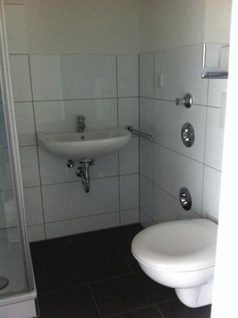 Pronájem bytu 1+kk 56 m², Grunerstr. 70, Düsseldorf, Severní Porýní-Vestfálsko Pronájem bytu 1+kk 56 m², Grunerstr. 70, Düsseldorf, Severní Porýní-Vestfálsko