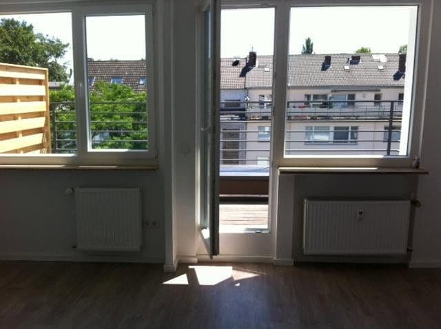 Pronájem bytu 1+kk 56 m², Grunerstr. 70, Düsseldorf, Severní Porýní-Vestfálsko Pronájem bytu 1+kk 56 m², Grunerstr. 70, Düsseldorf, Severní Porýní-Vestfálsko