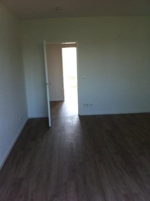 Pronájem bytu 1+kk 56 m², Grunerstr. 70, Düsseldorf, Severní Porýní-Vestfálsko Pronájem bytu 1+kk 56 m², Grunerstr. 70, Düsseldorf, Severní Porýní-Vestfálsko