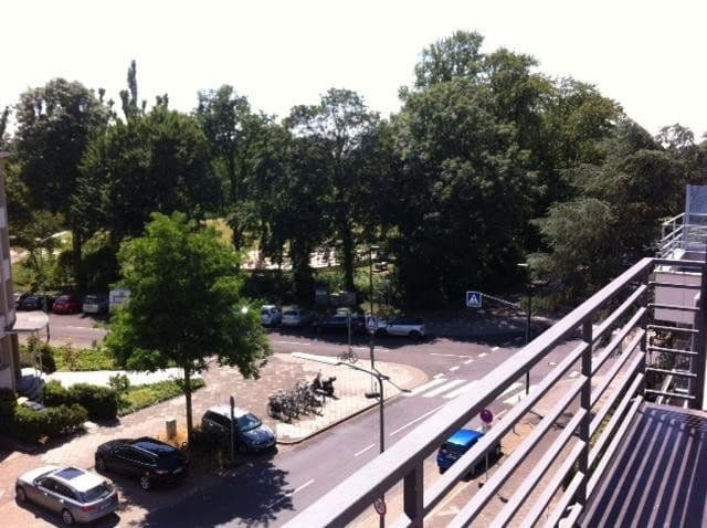 Pronájem bytu 1+kk 56 m², Grunerstr. 70, Düsseldorf, Severní Porýní-Vestfálsko Pronájem bytu 1+kk 56 m², Grunerstr. 70, Düsseldorf, Severní Porýní-Vestfálsko