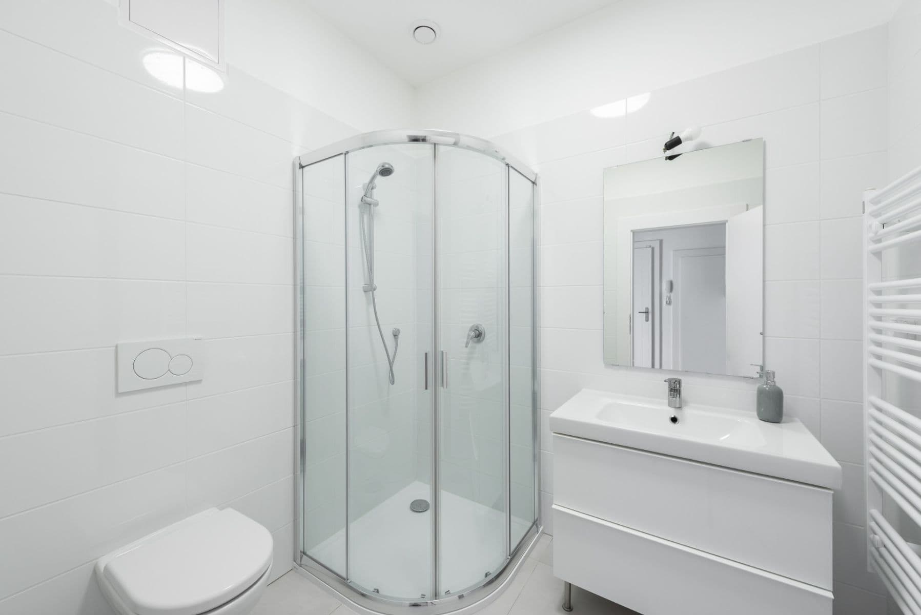 Pronájem bytu 2+kk 40 m², náměstí Před Bateriemi, Praha, Praha Pronájem bytu 2+kk 40 m², náměstí Před Bateriemi, Praha, Praha